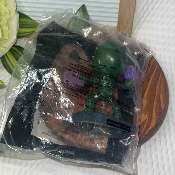 McDonald’s Wakanda Forever NAKIA Happy Meal Toy *NEW SEALED* - Picture 2 of 2